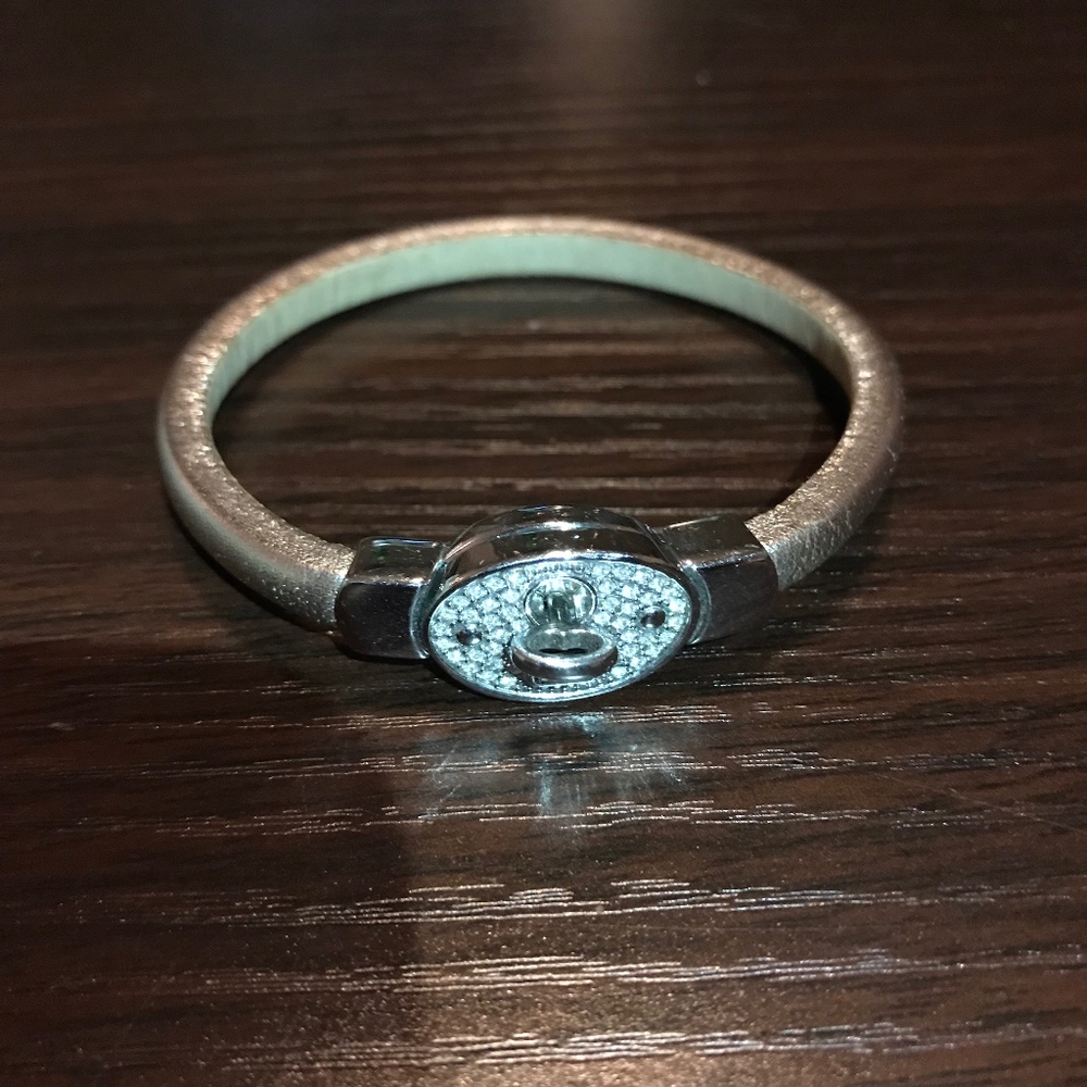 Fossil Clasp Bracelet
